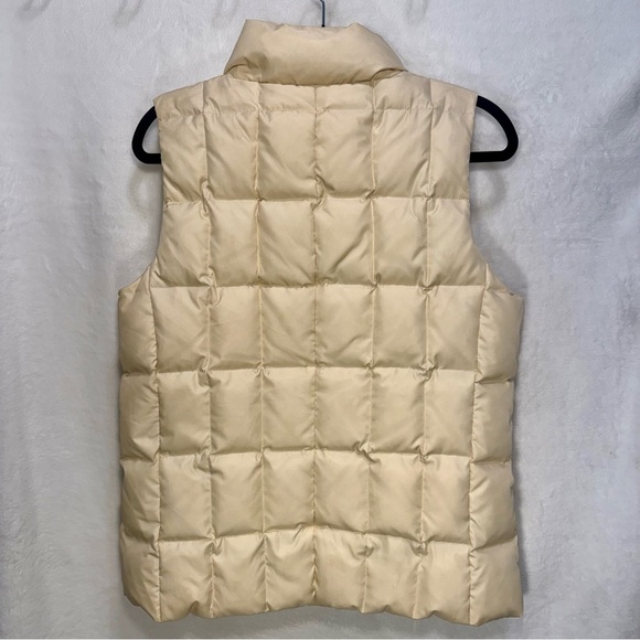 GAP Women's Cream Puffer Vest - Picture 2 of 7